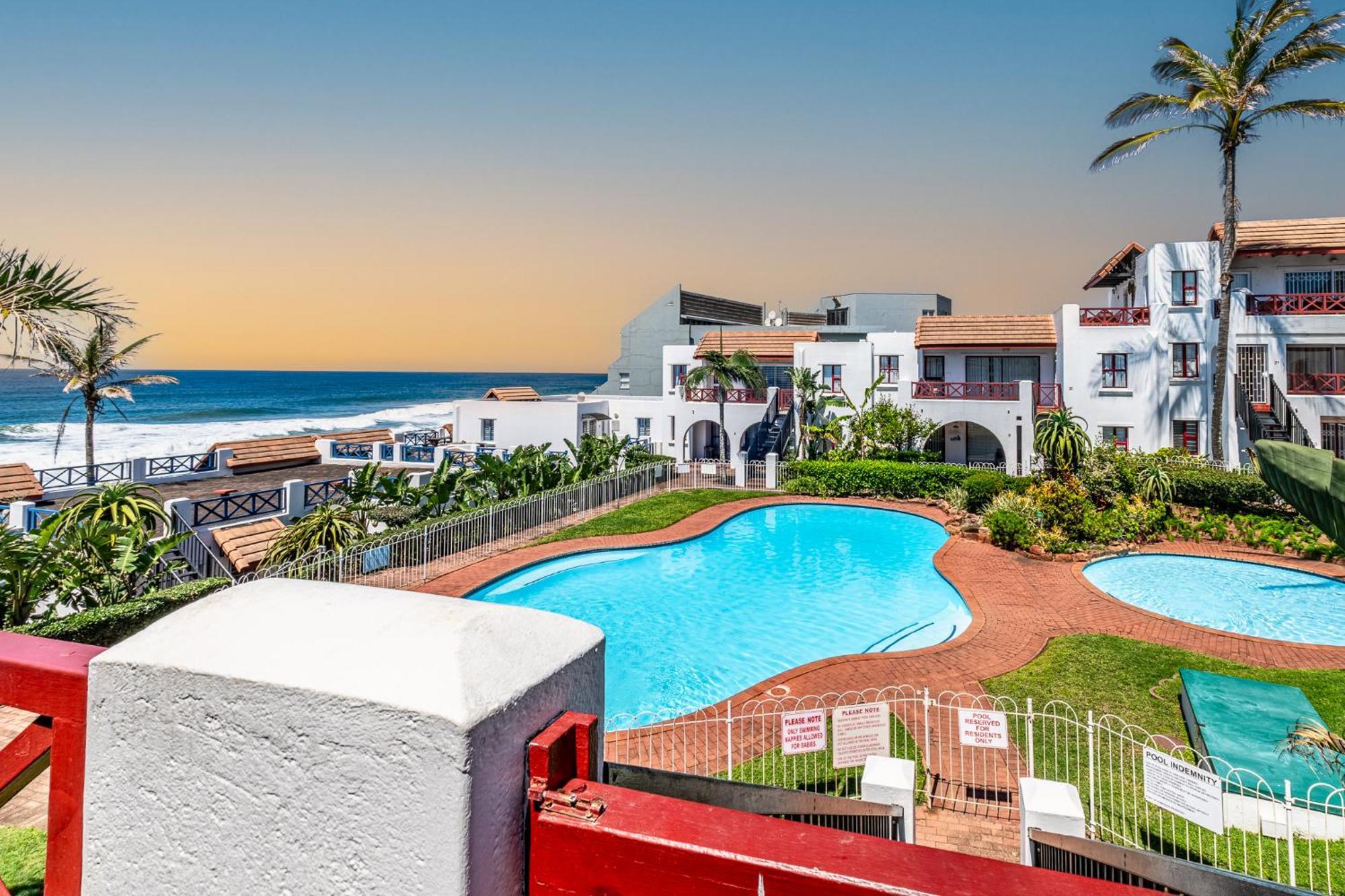 Le Paradis, Self-Catering Beachfront Apartments Ballito Esterno foto