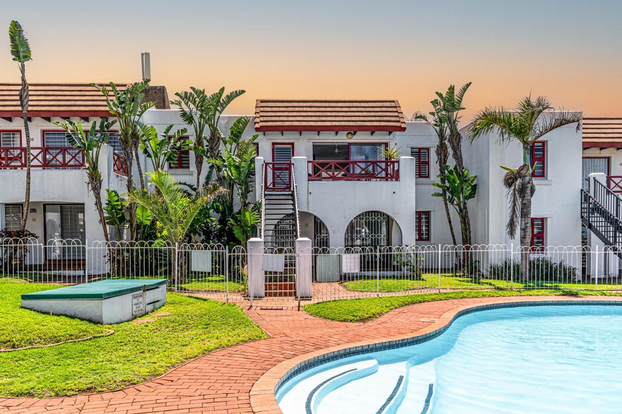 Le Paradis, Self-Catering Beachfront Apartments Ballito Esterno foto