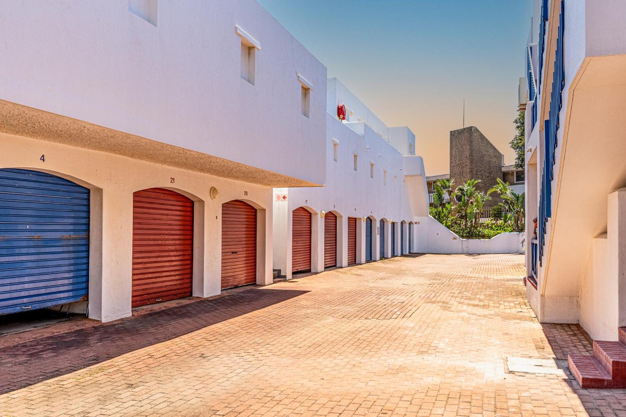Le Paradis, Self-Catering Beachfront Apartments Ballito Esterno foto