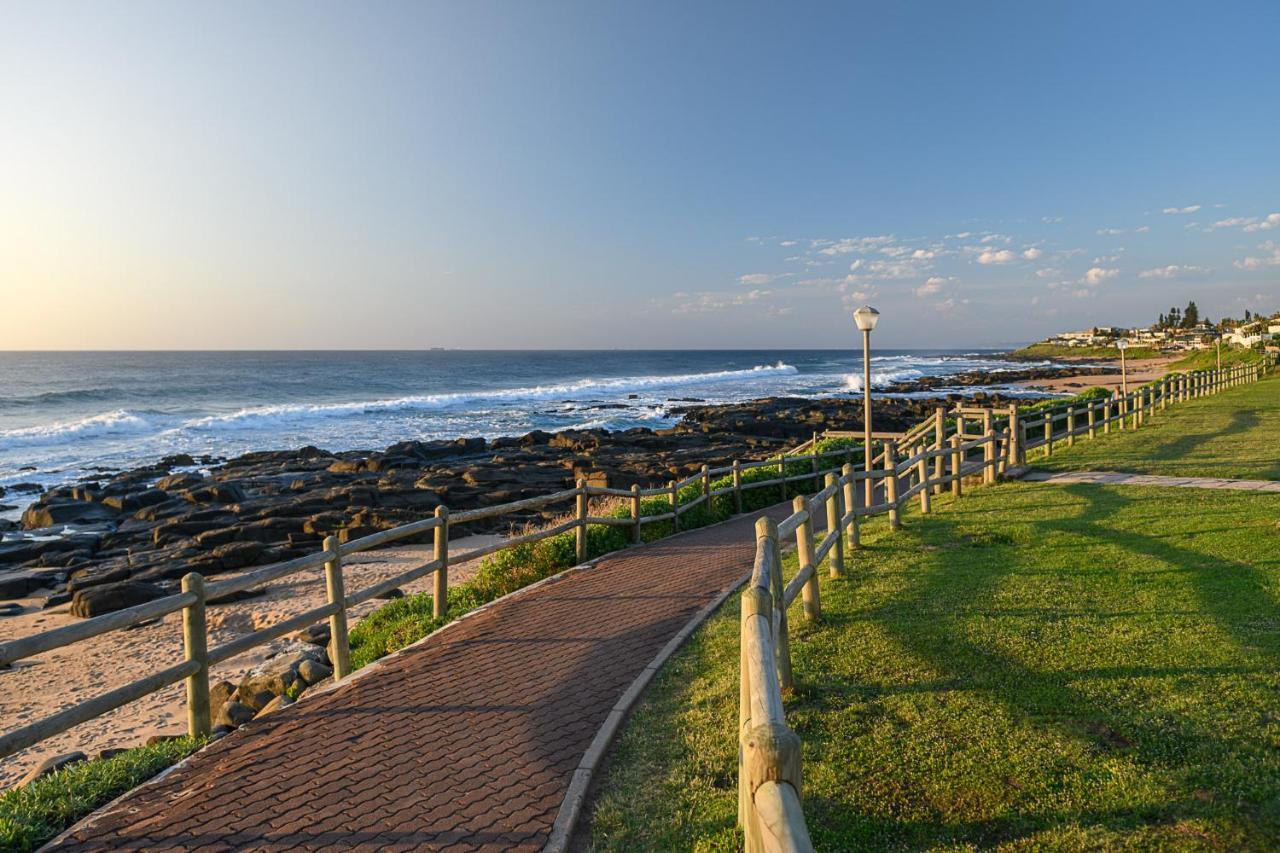Le Paradis, Self-Catering Beachfront Apartments Ballito Esterno foto