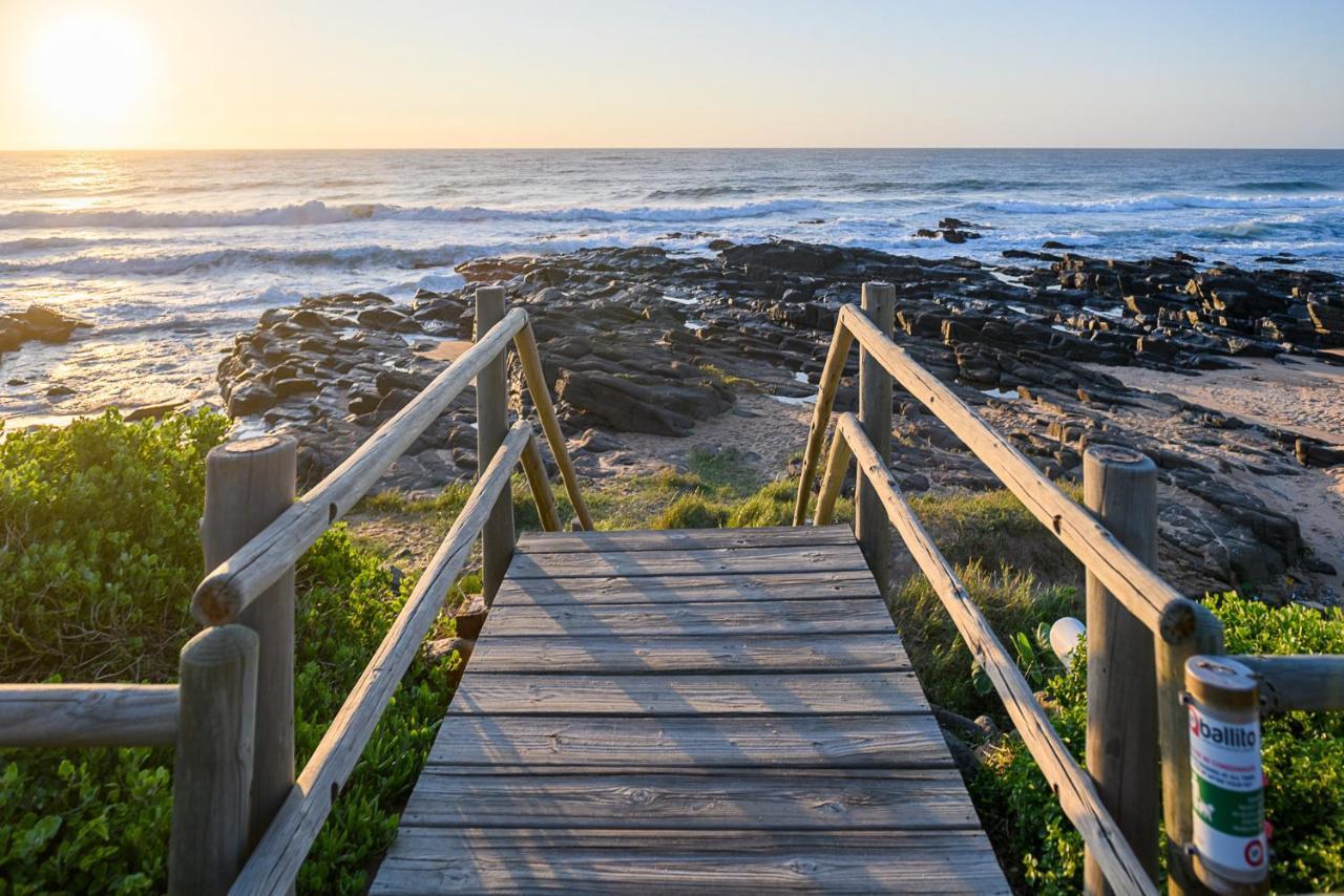 Le Paradis, Self-Catering Beachfront Apartments Ballito Esterno foto